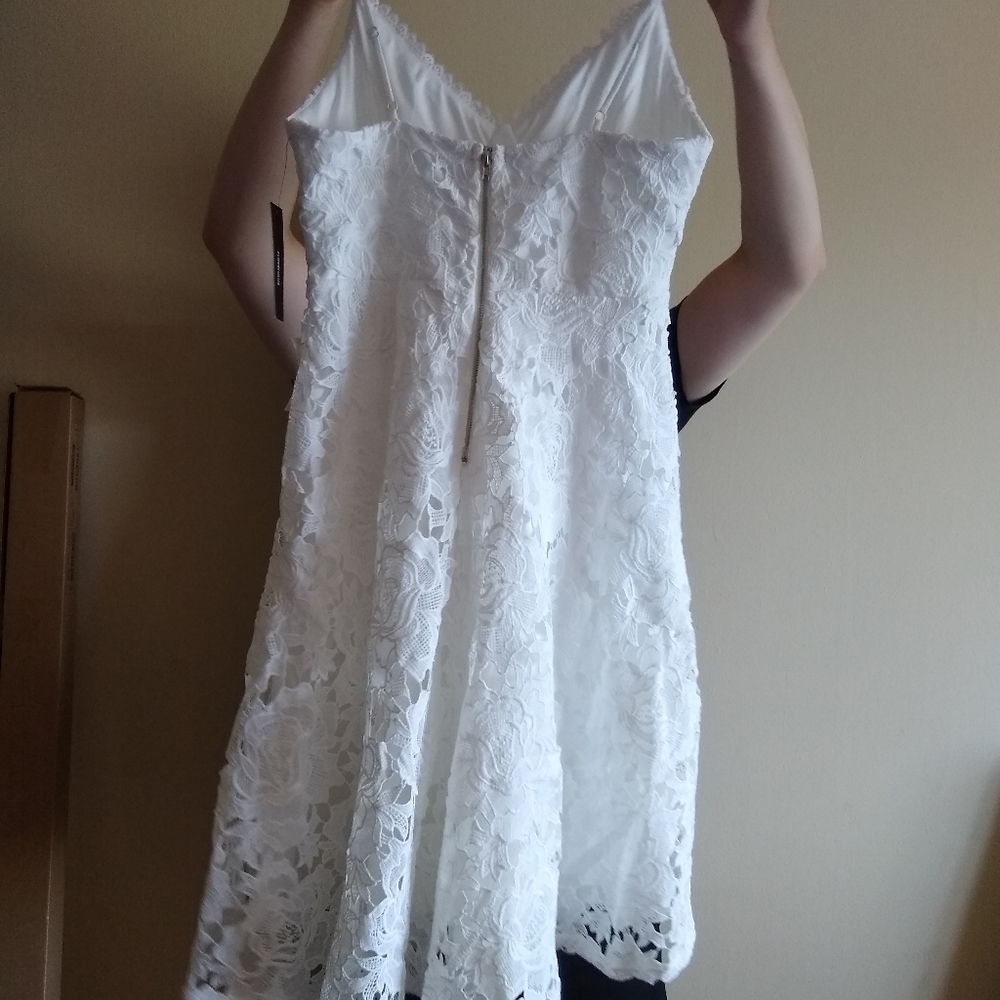 Lulu's Dress - Picture 2 of 6